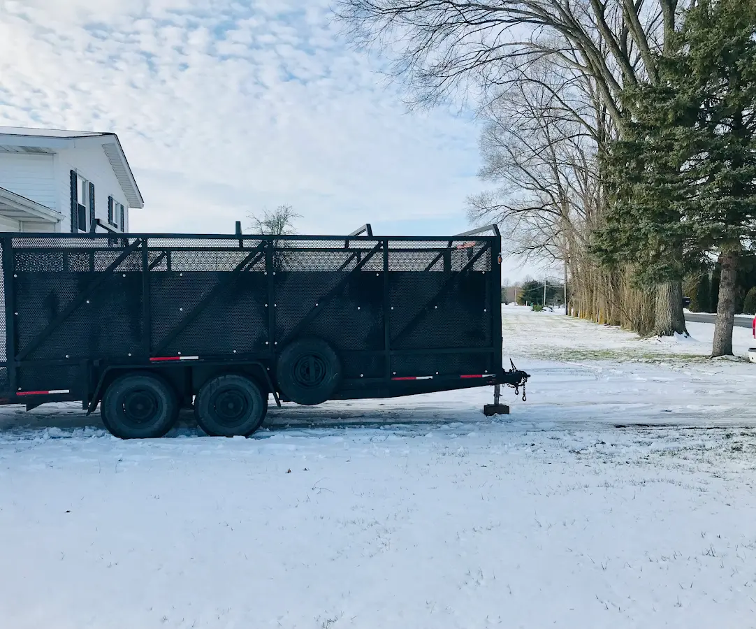 6 Yard Dumpster Rental in Kawkawlin, MI